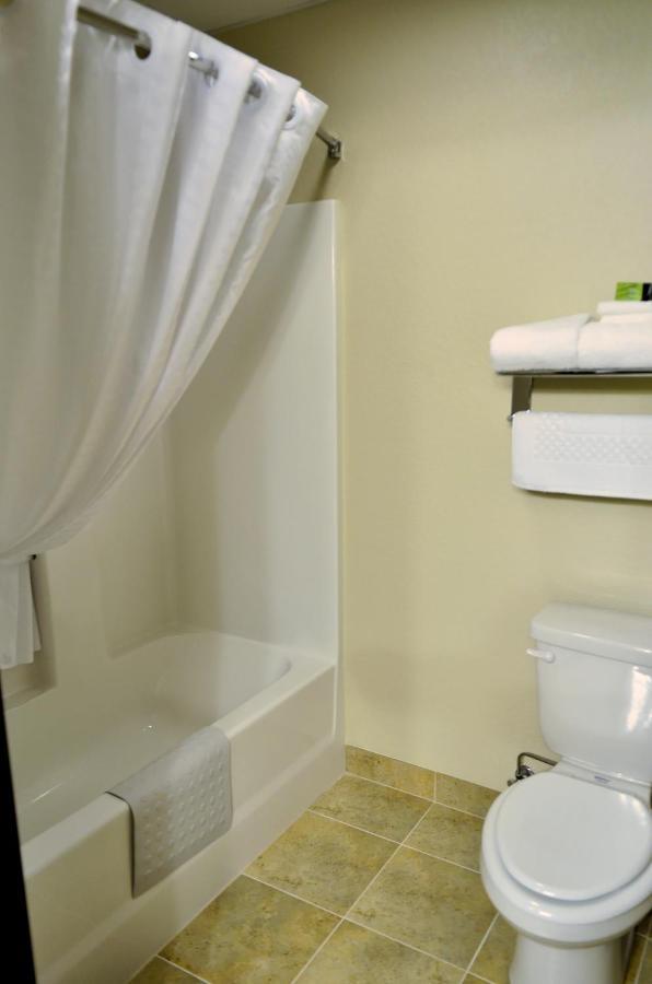 Cobblestone Inn & Suites - Lake View Dış mekan fotoğraf